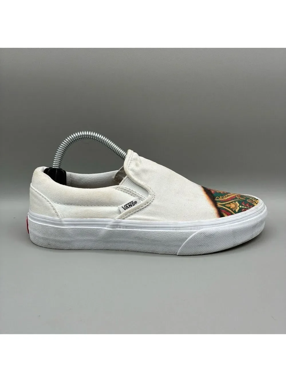 Vans Classic Slip On Sneakers Women’s 6 Big Reveal White Paisley VN000XG8AZQ